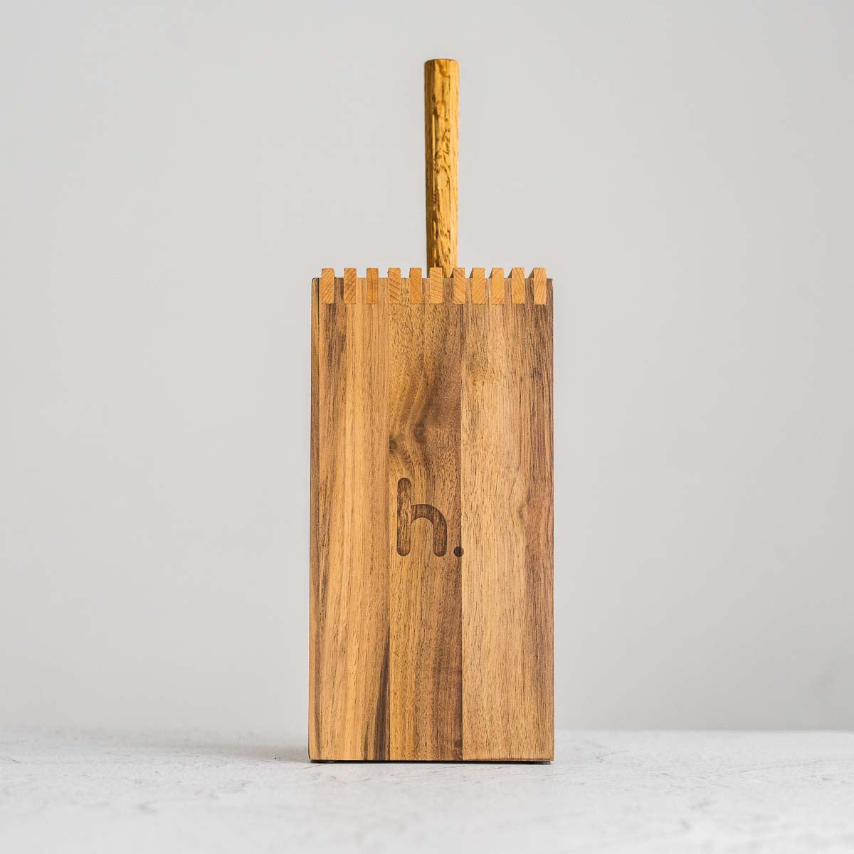 Habitat Slotted Benchtop Knife Block - Walnut
